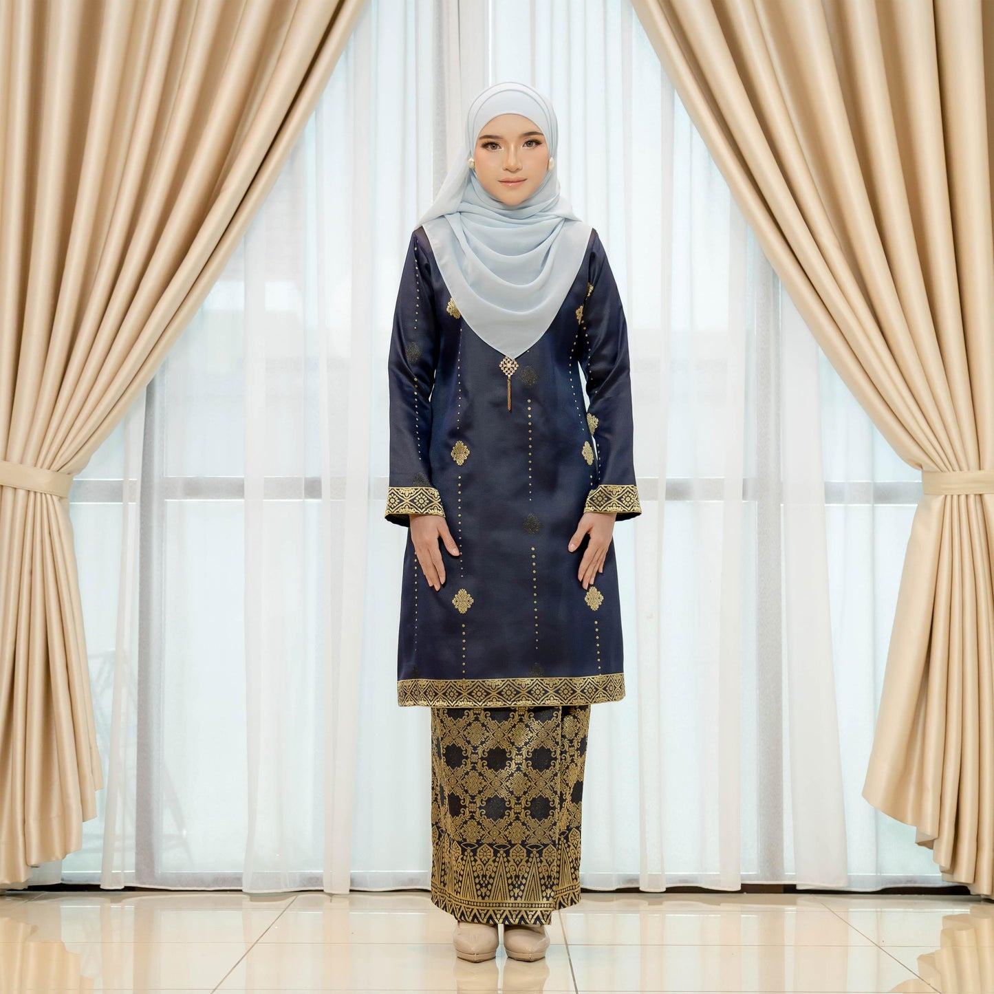 Feyrossa Kurung