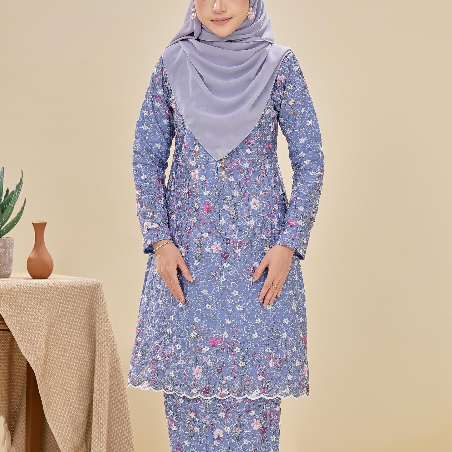 Laira Kurung