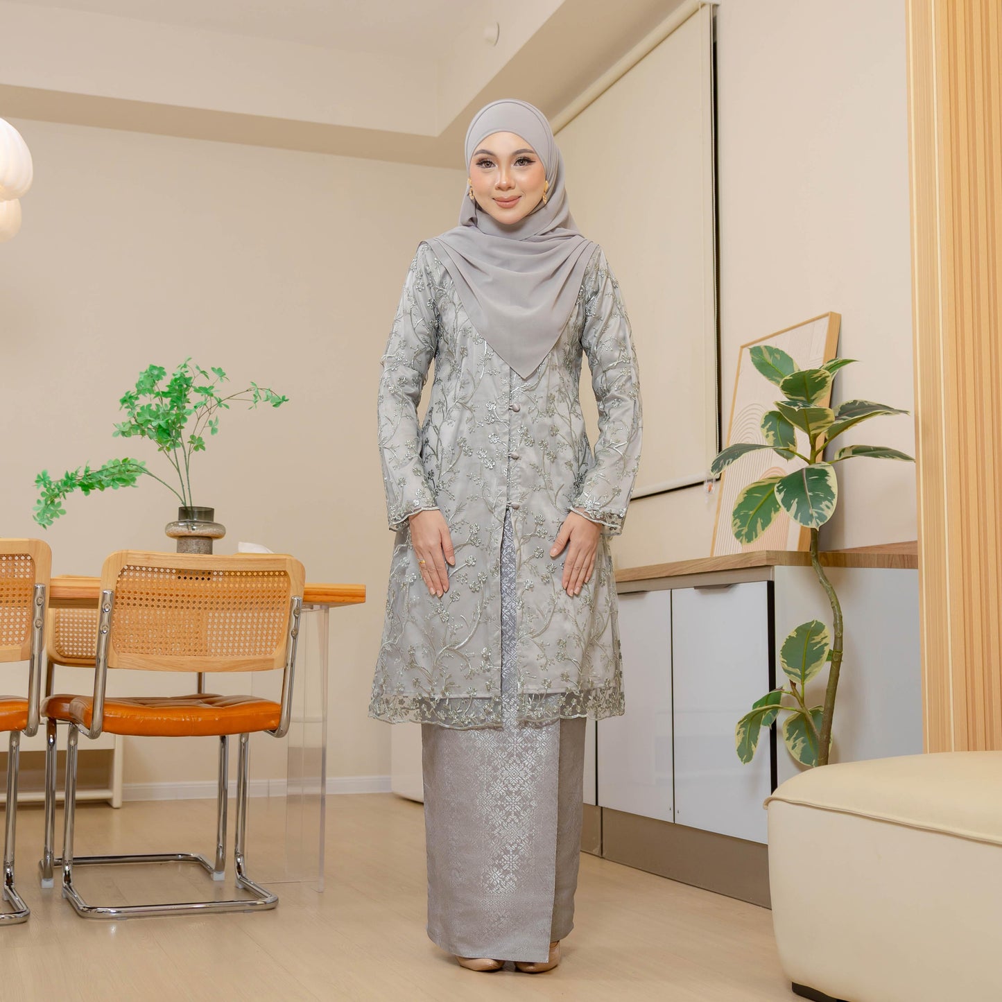 Mellysa Kurung