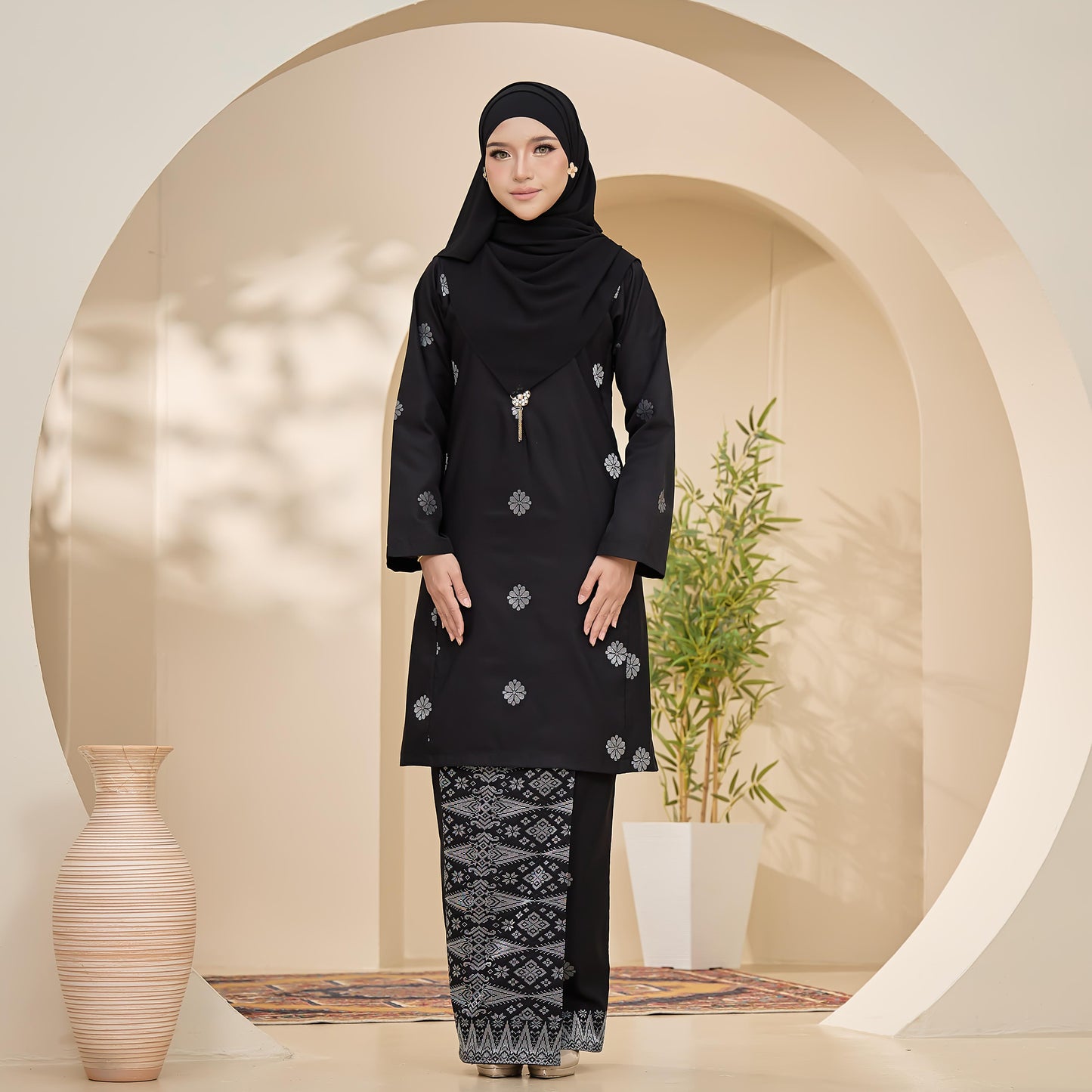 Ratna 2.0 Kurung
