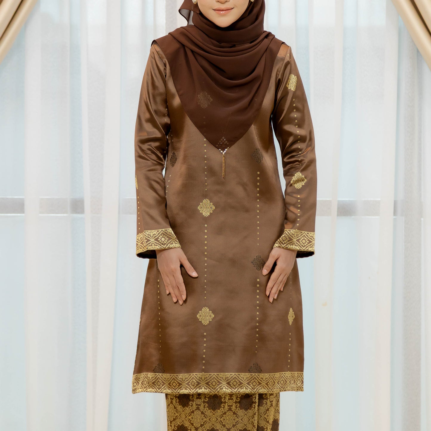 Feyrossa Kurung