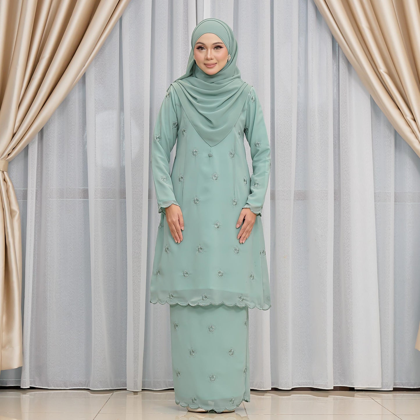 Brenda Kurung