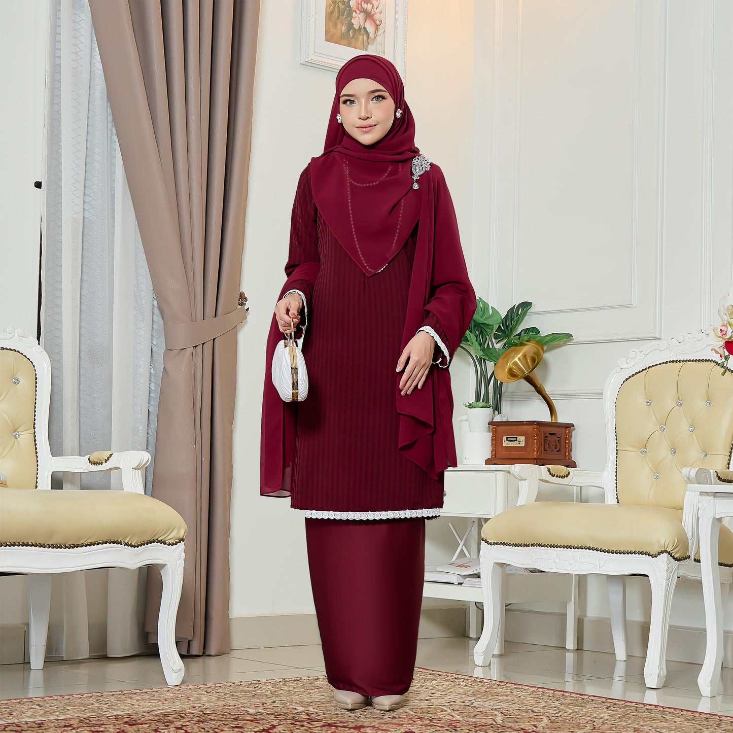 Alaira Kurung