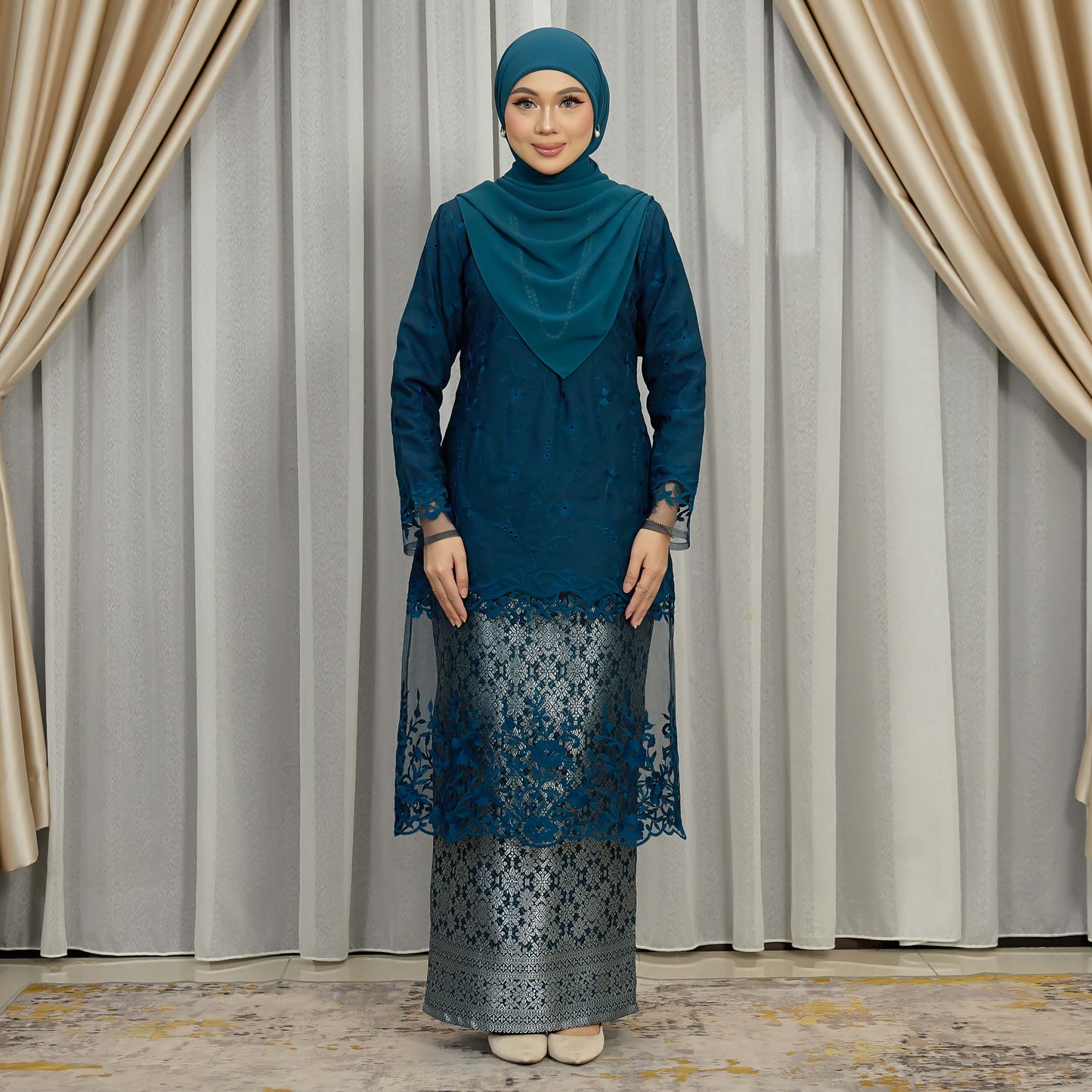 Edora Kurung