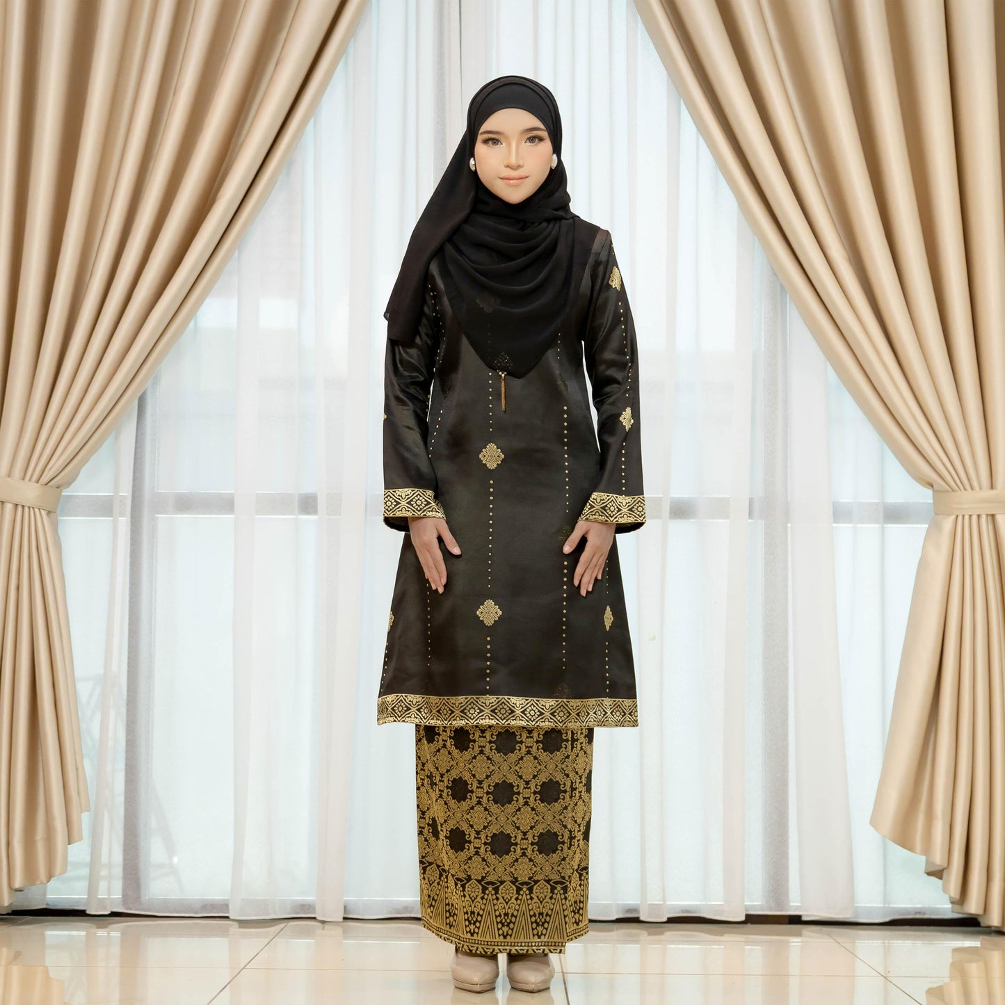 Feyrossa Kurung