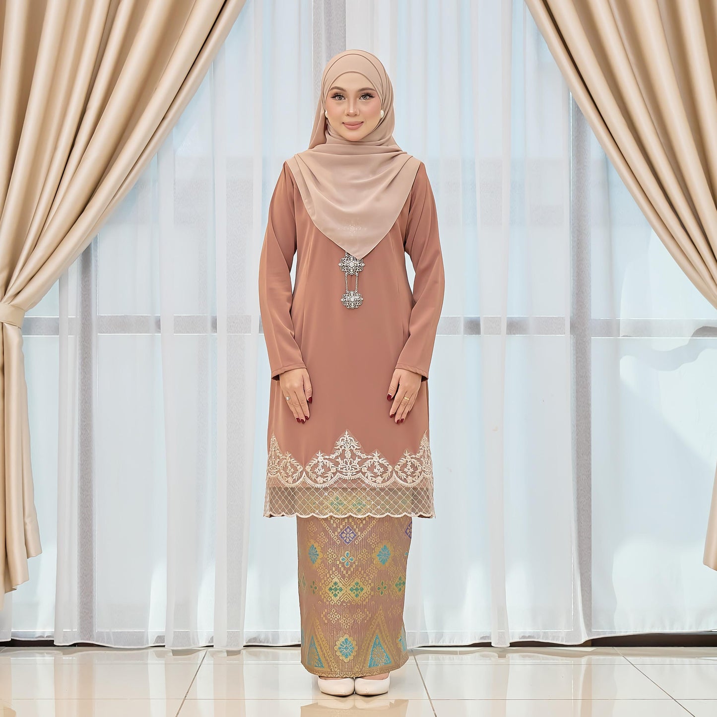 Ning Ayu Kurung