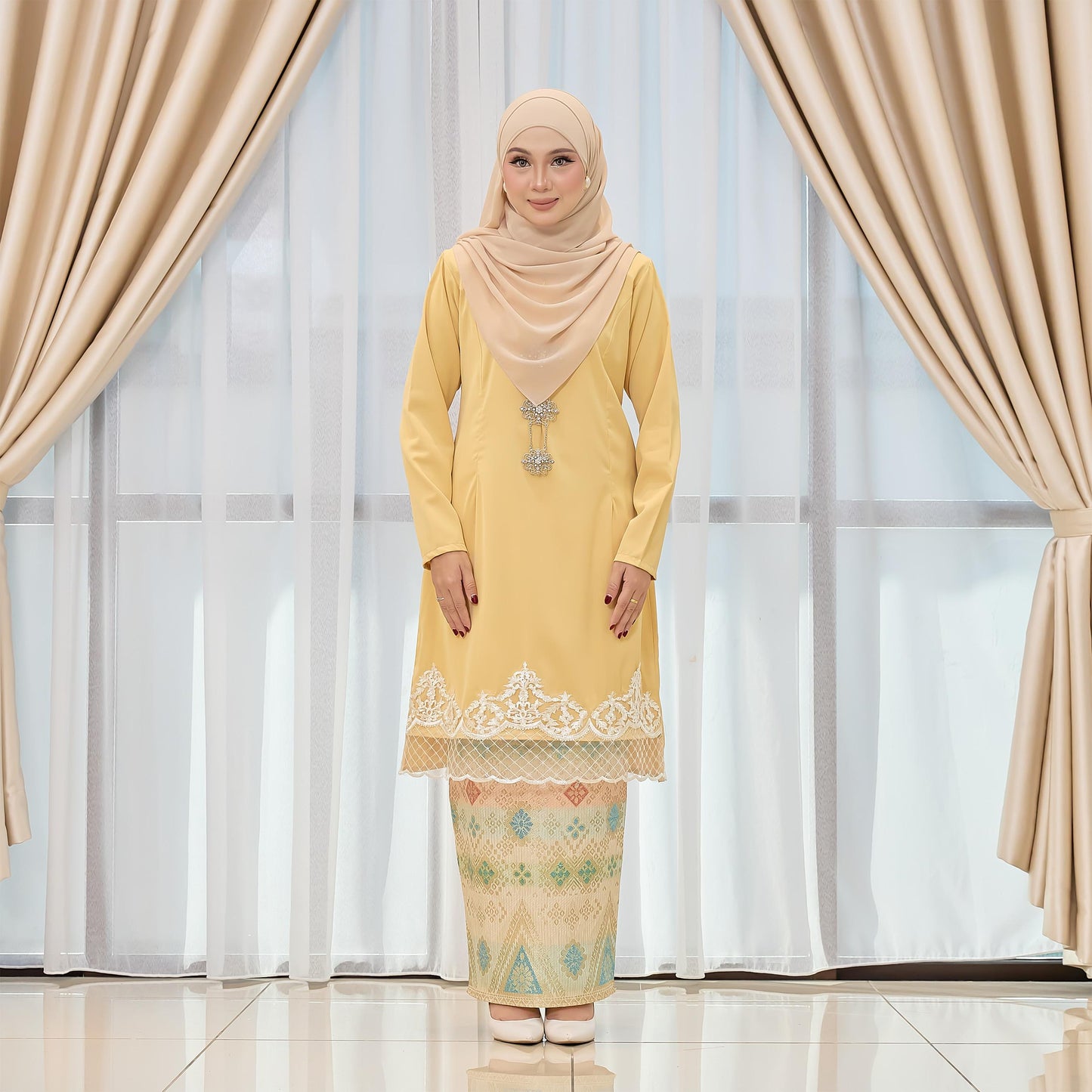 Ning Ayu Kurung