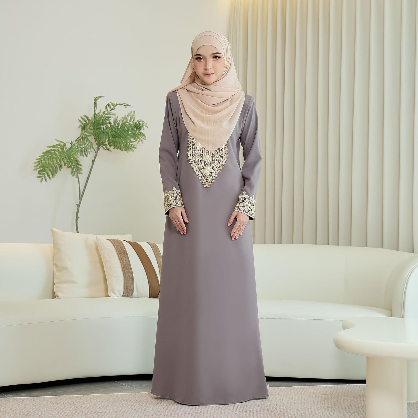 Aylaa Jubah