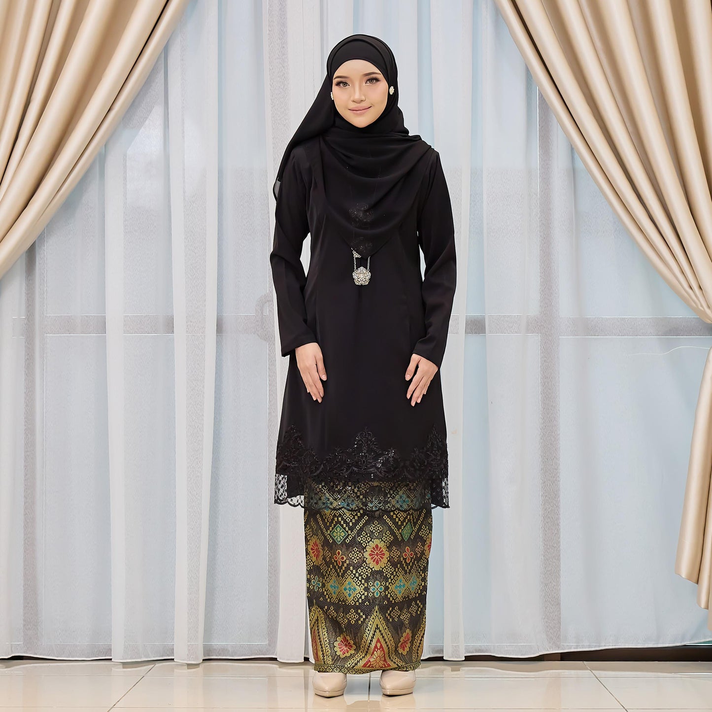Ning Ayu Kurung