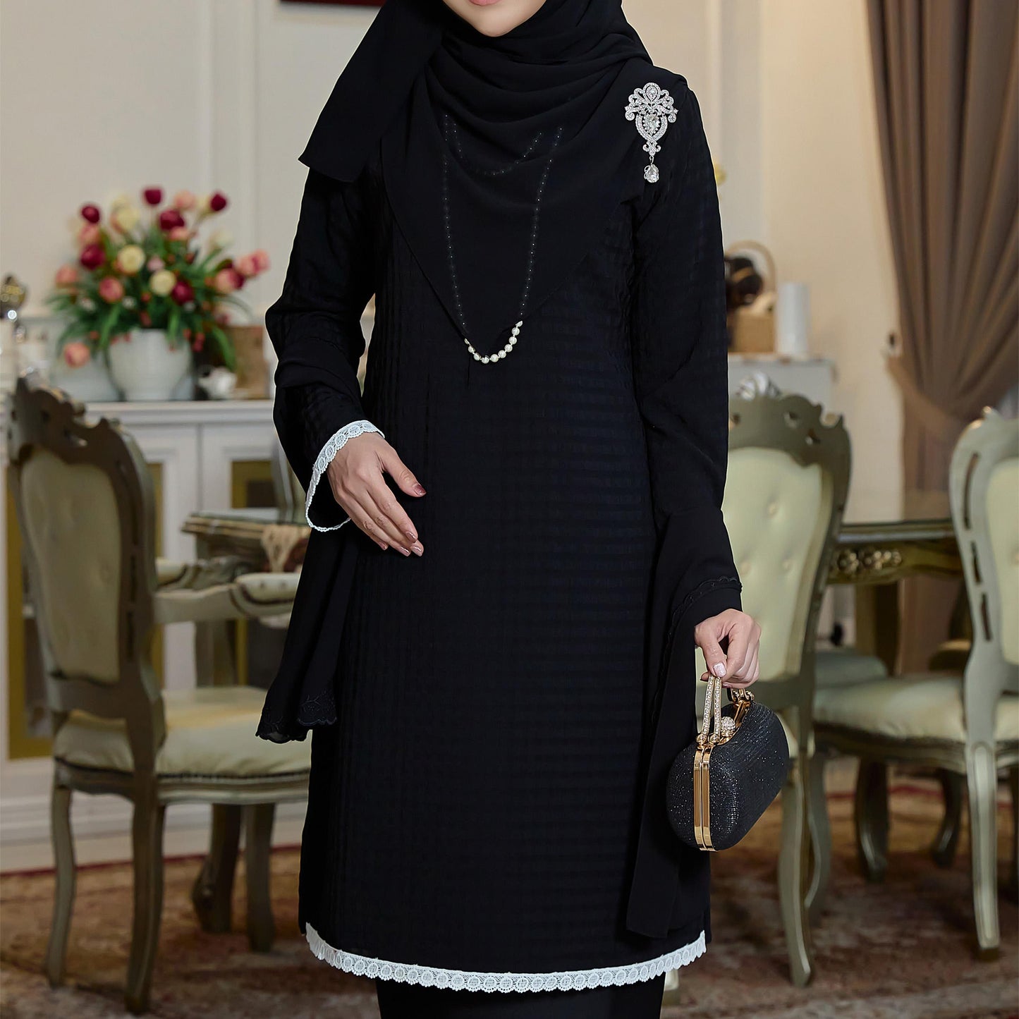 Alaira Kurung