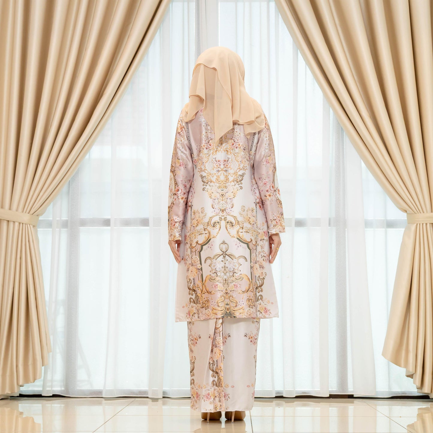 Liesa Kurung