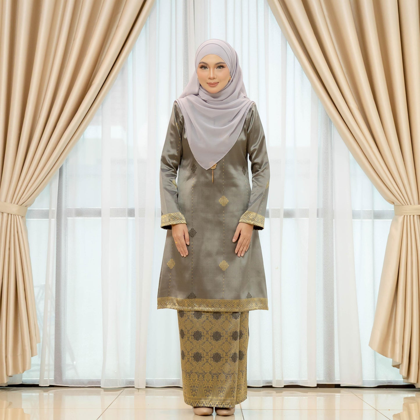 Feyrossa Kurung