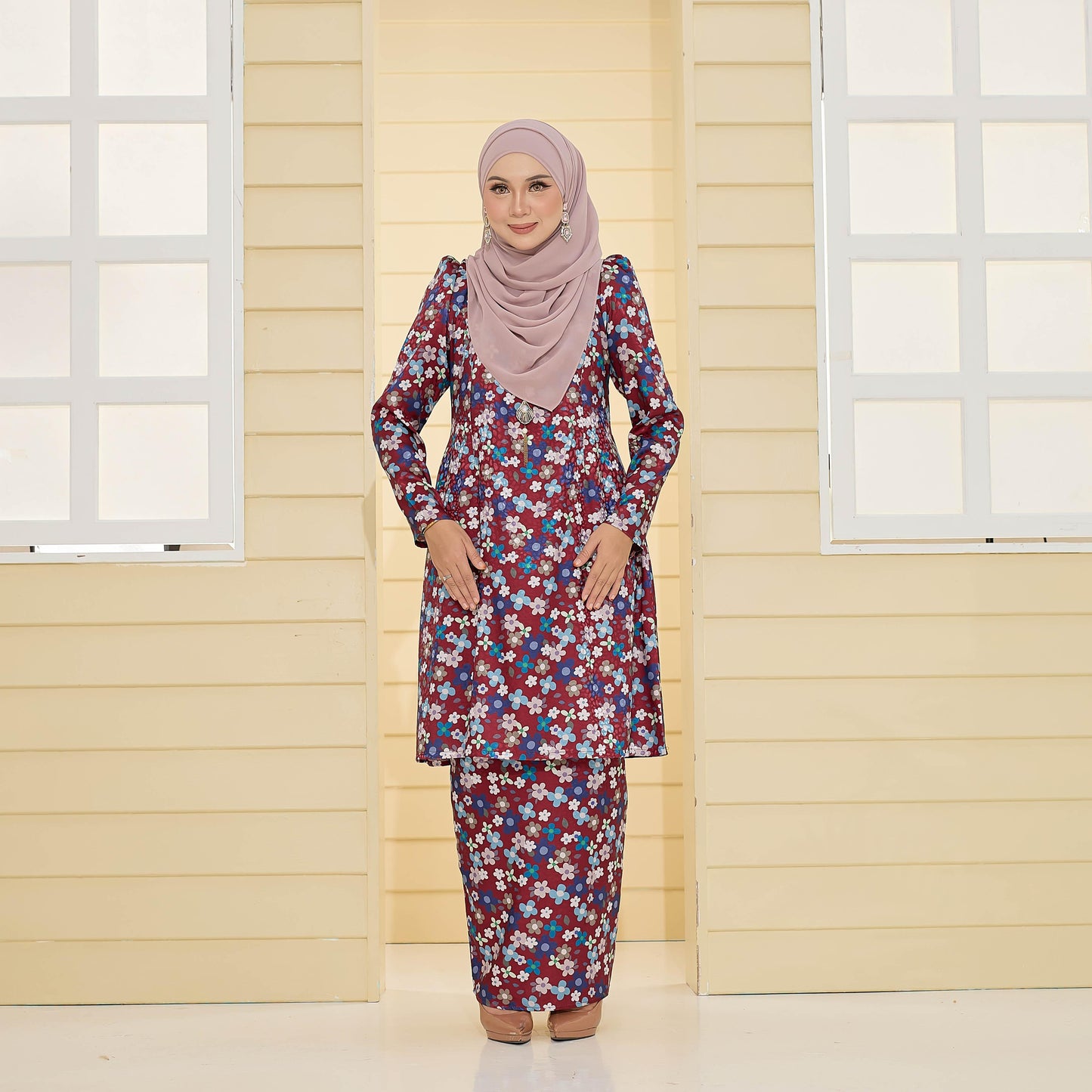 Amora Kurung