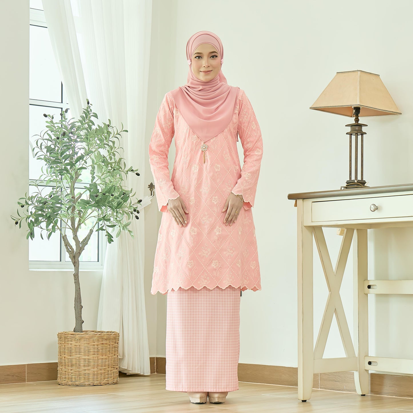 Deshika Kurung