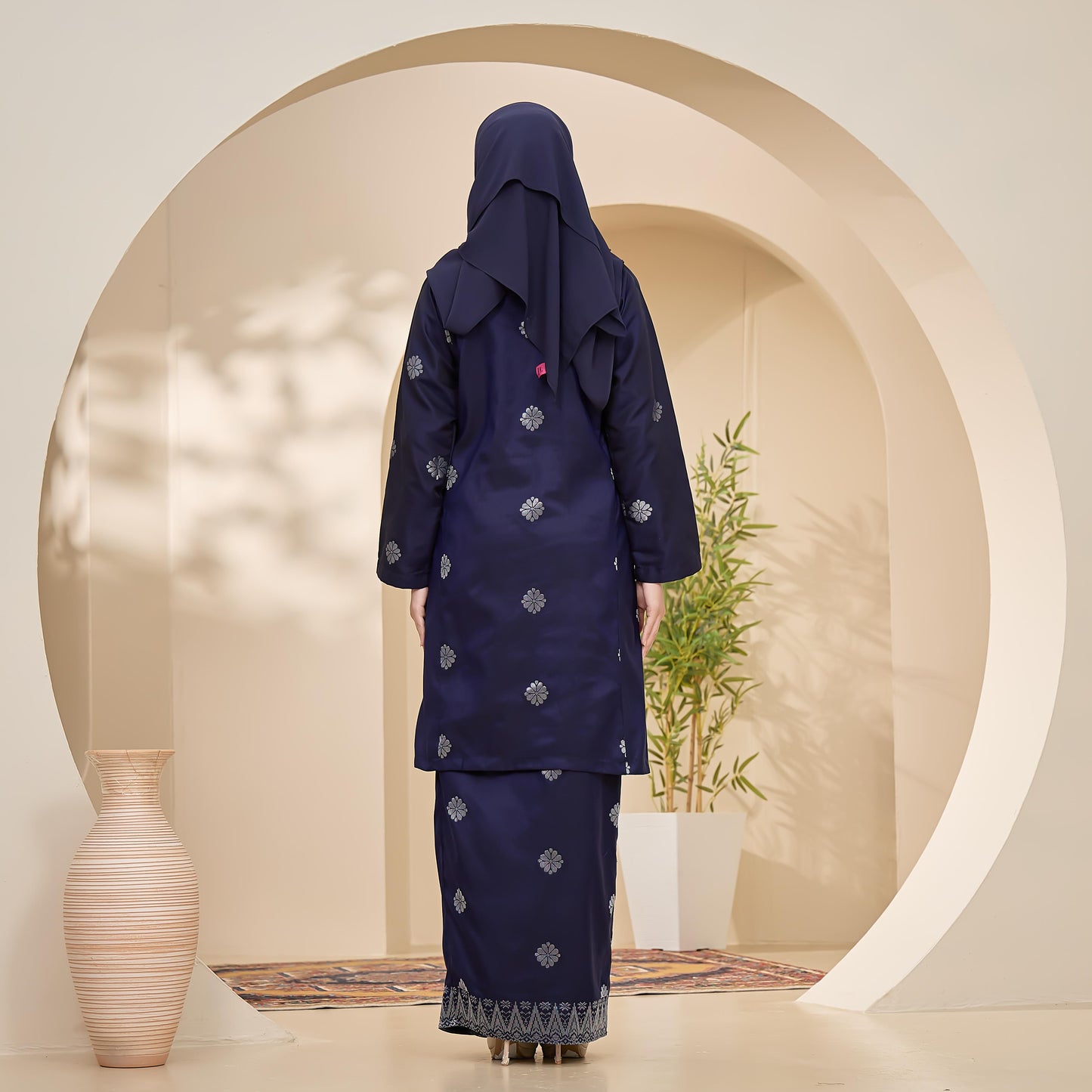 Ratna 2.0 Kurung