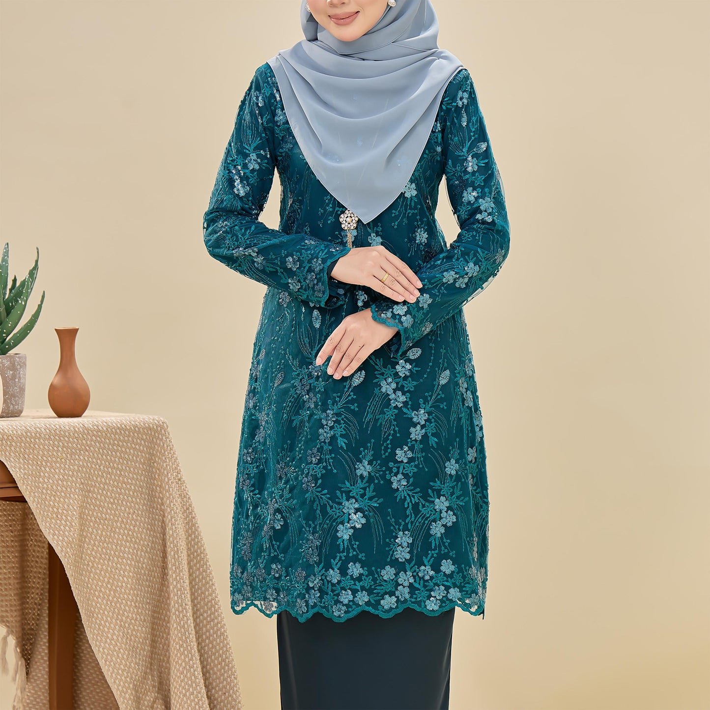 Searra Kurung