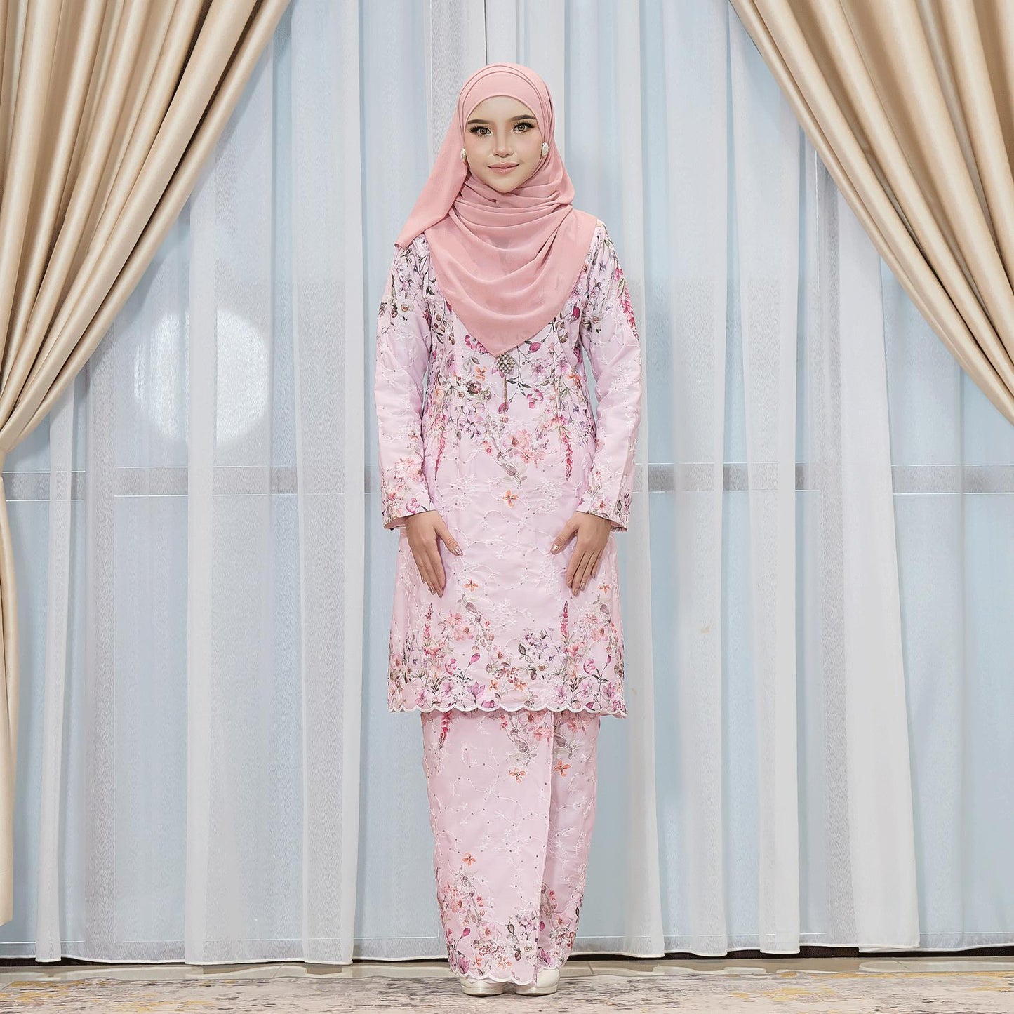 Nalisya Kurung