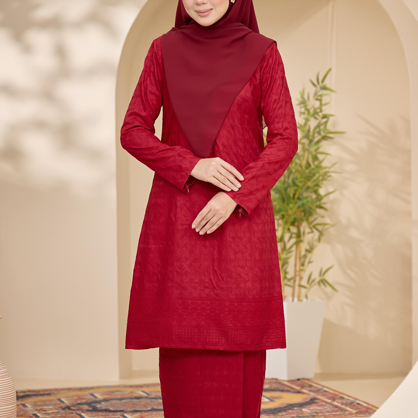 Veronica Kurung