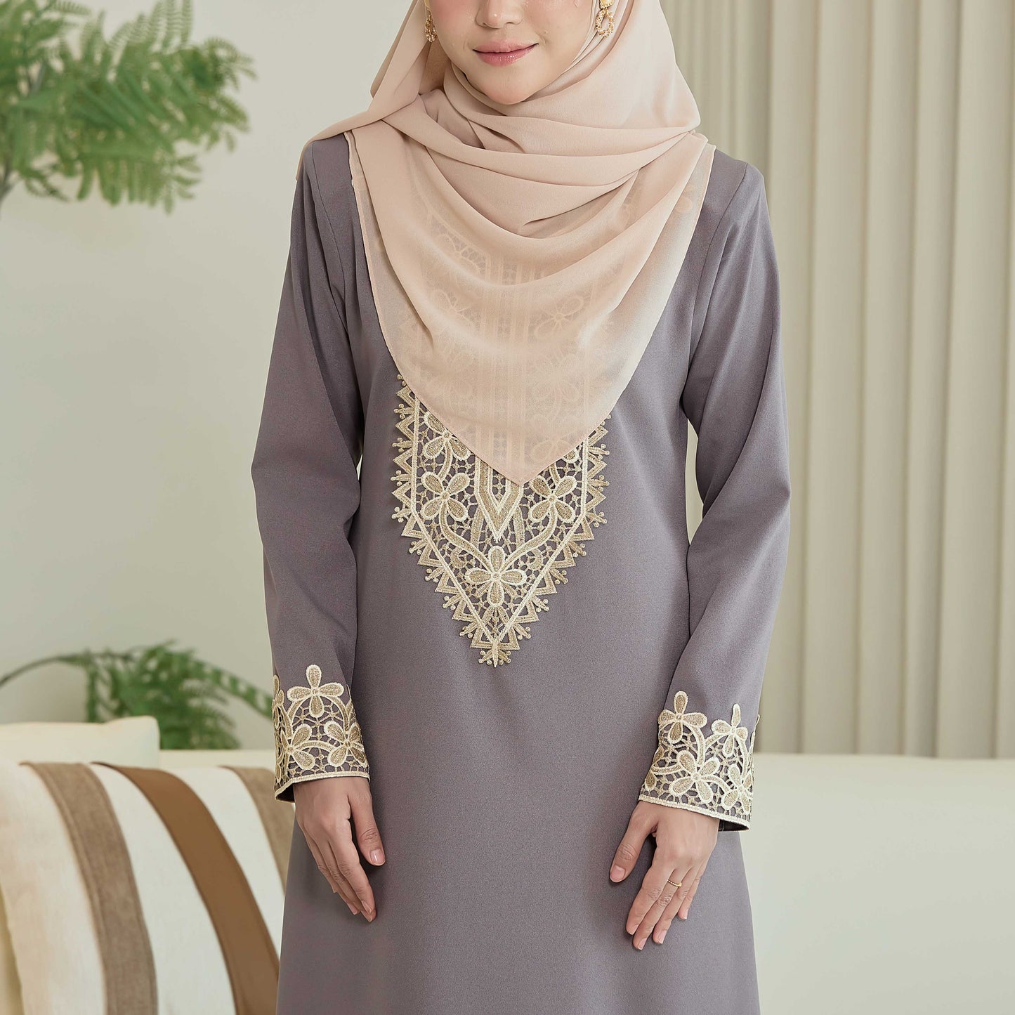 Aylaa Jubah