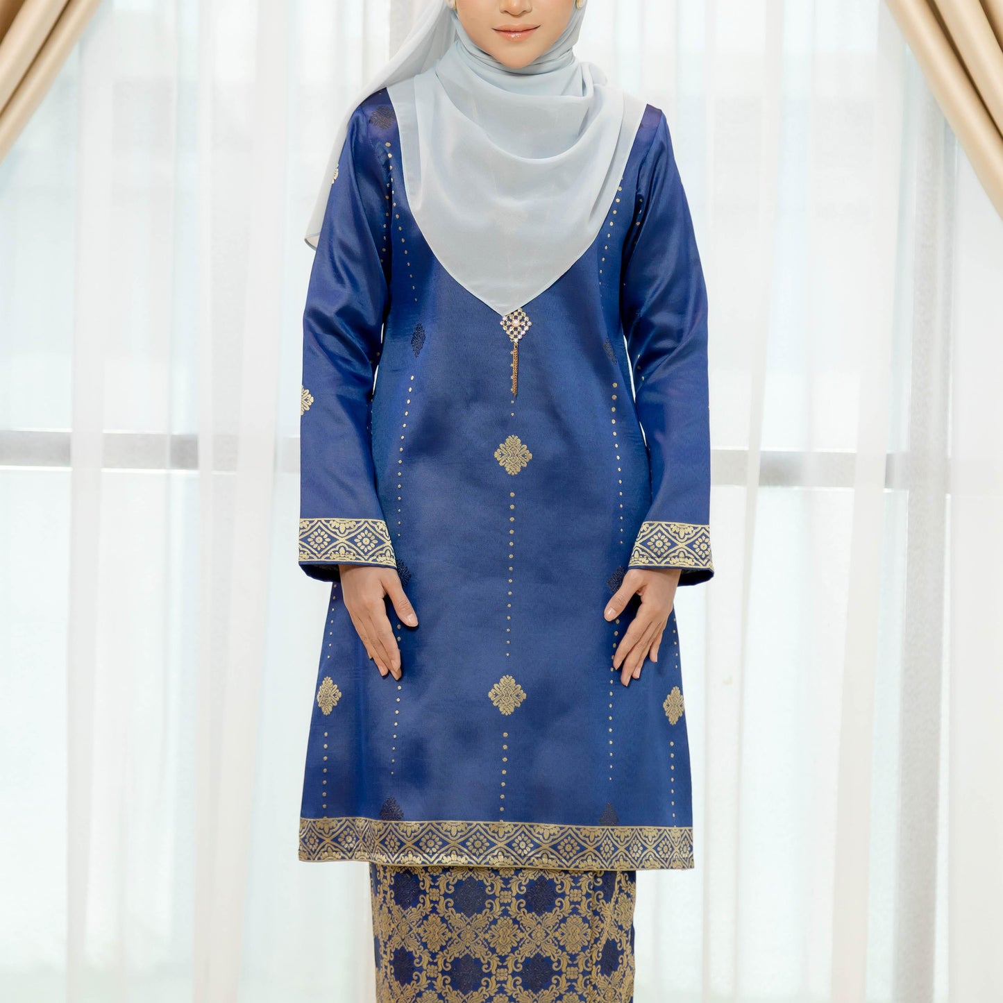 Feyrossa Kurung