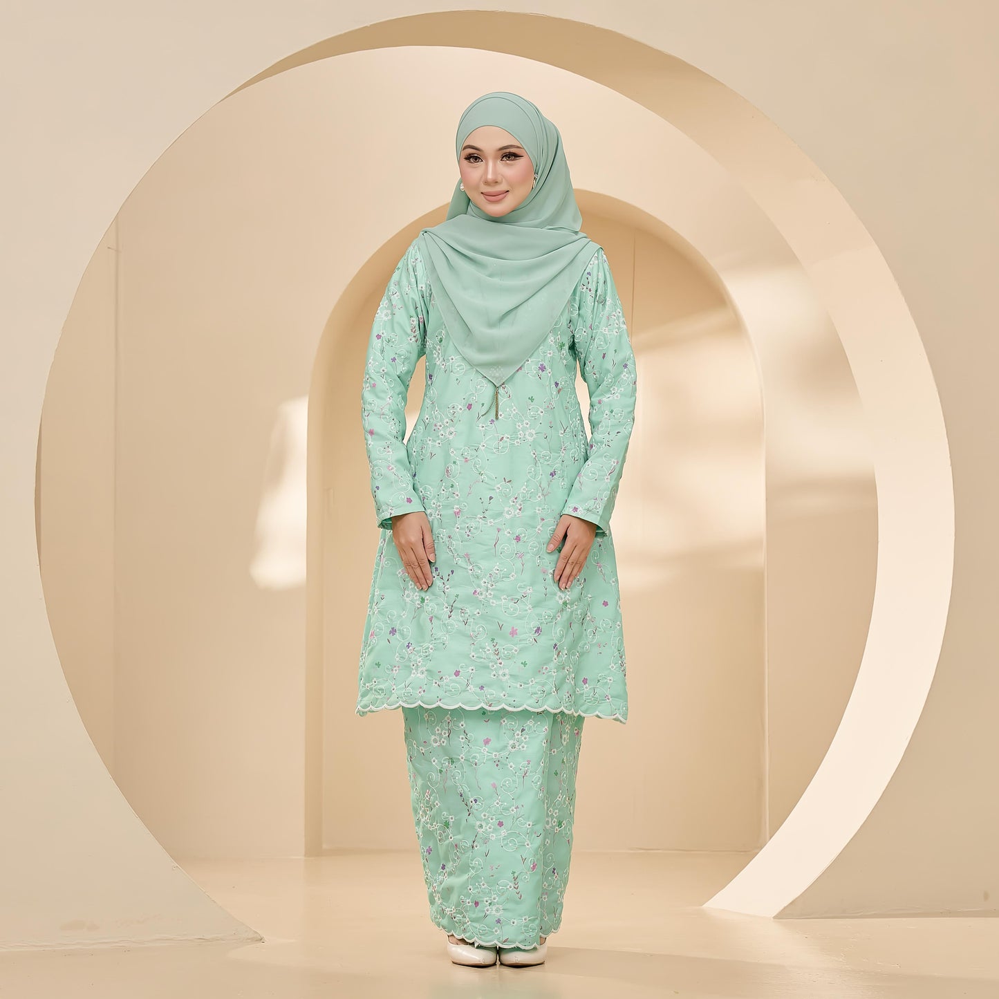 Rosette Kurung