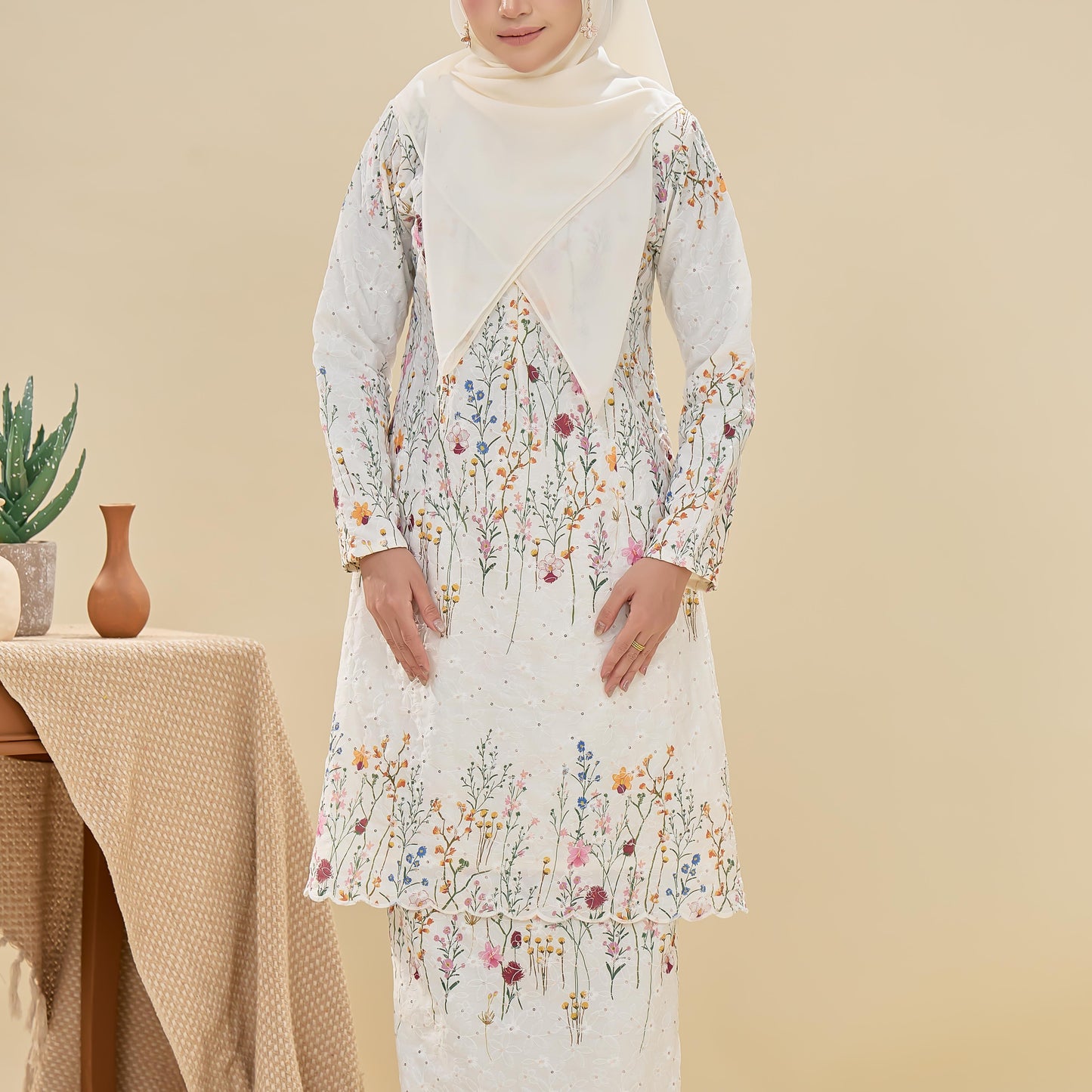 Laira Kurung