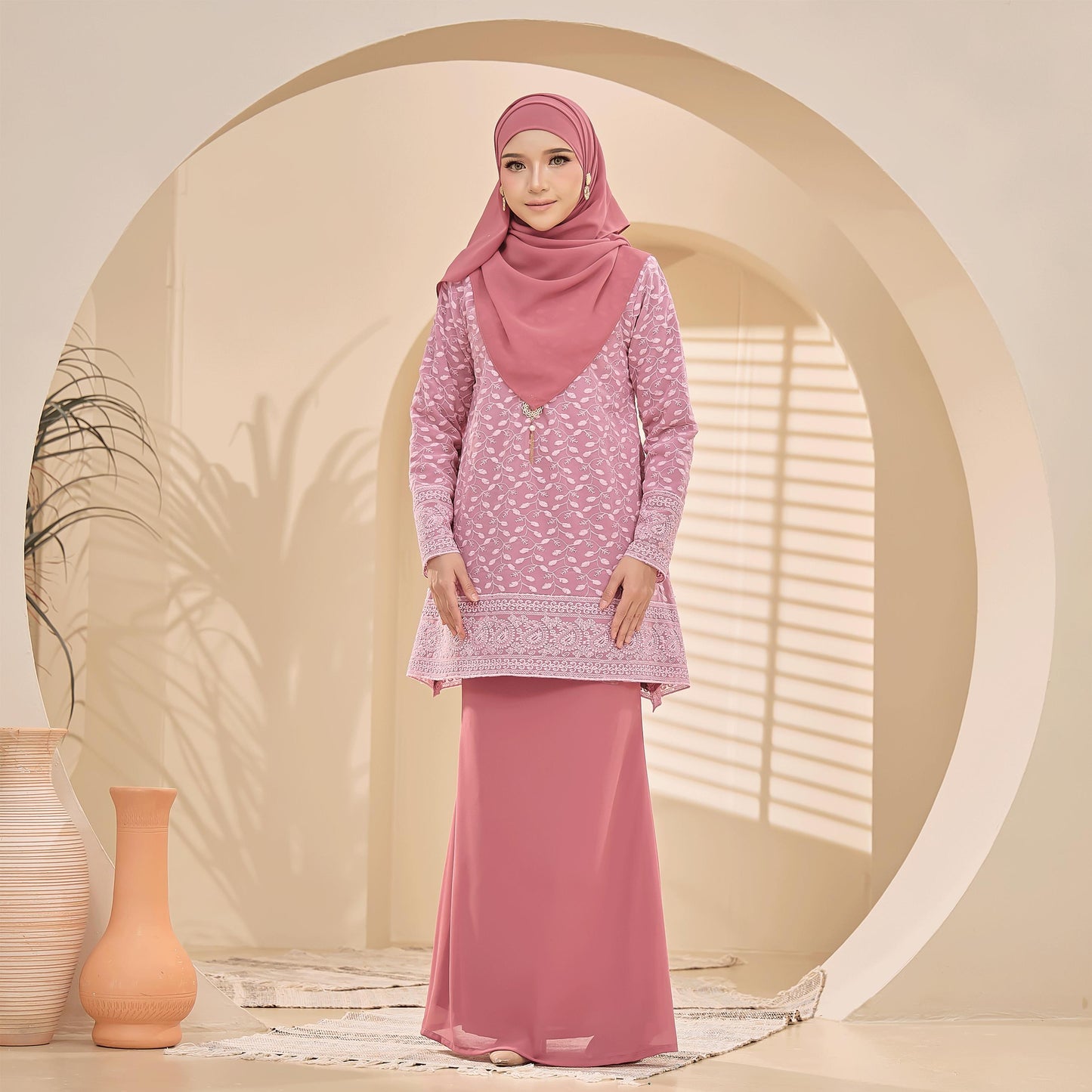 Claudea Kurung