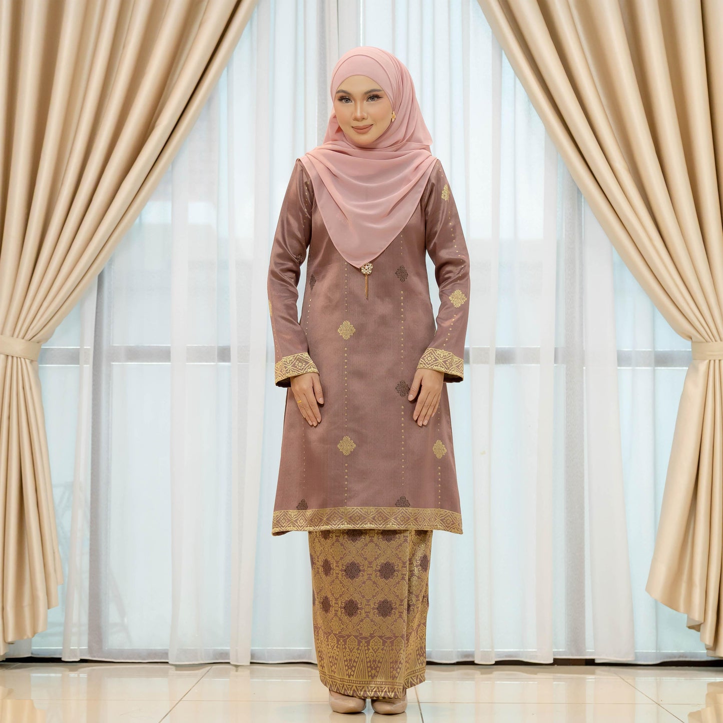 Feyrossa Kurung