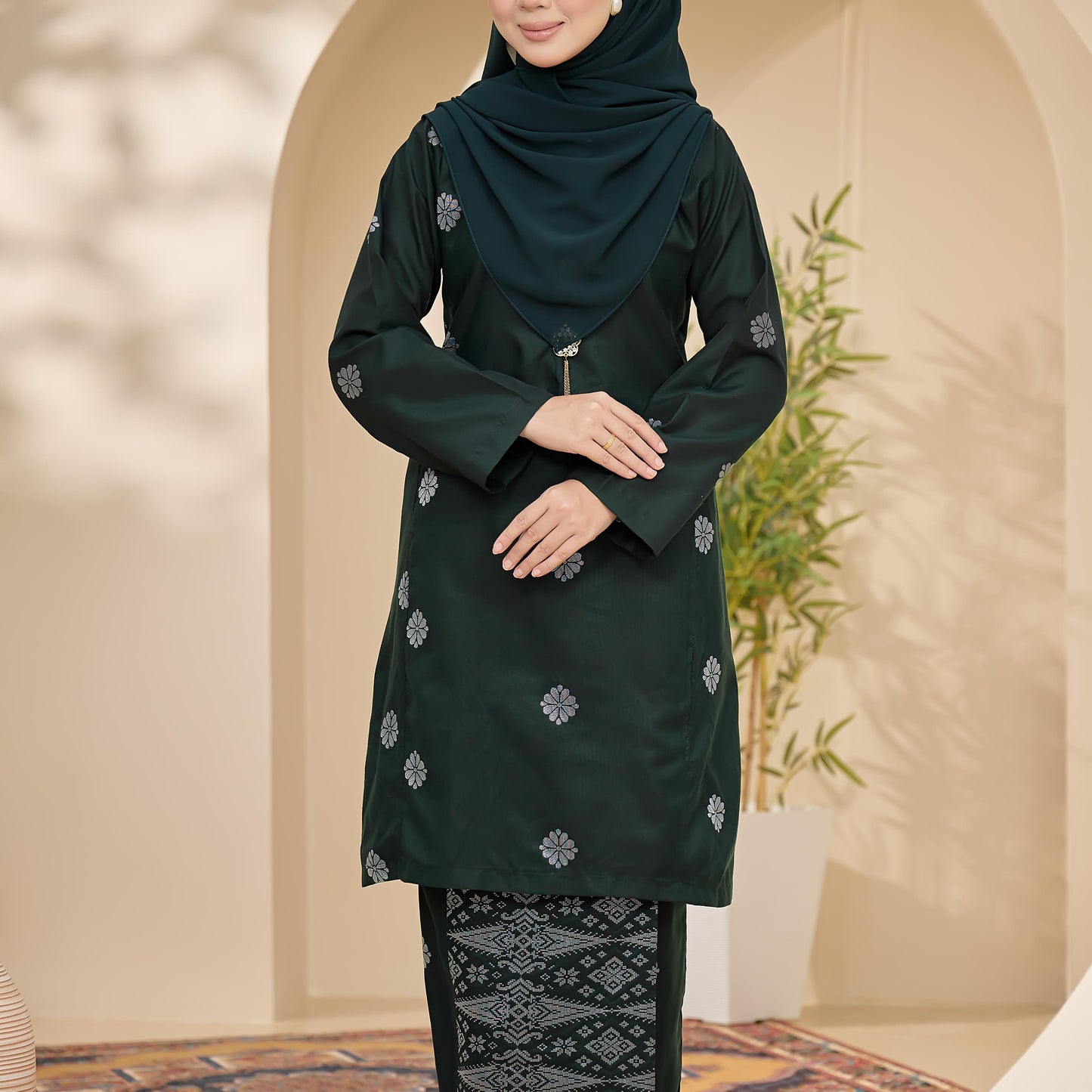 Ratna 2.0 Kurung