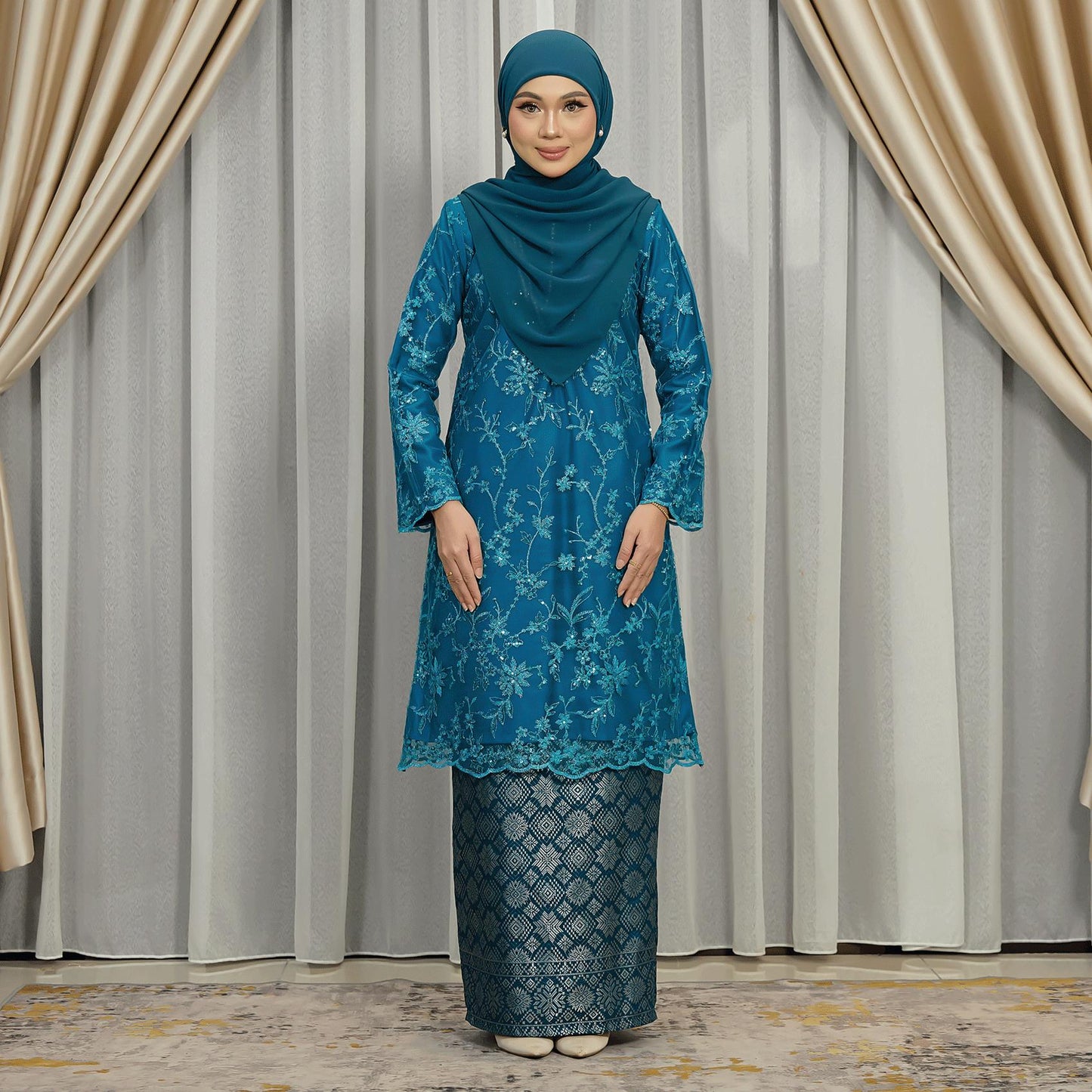 Afeeya Kurung