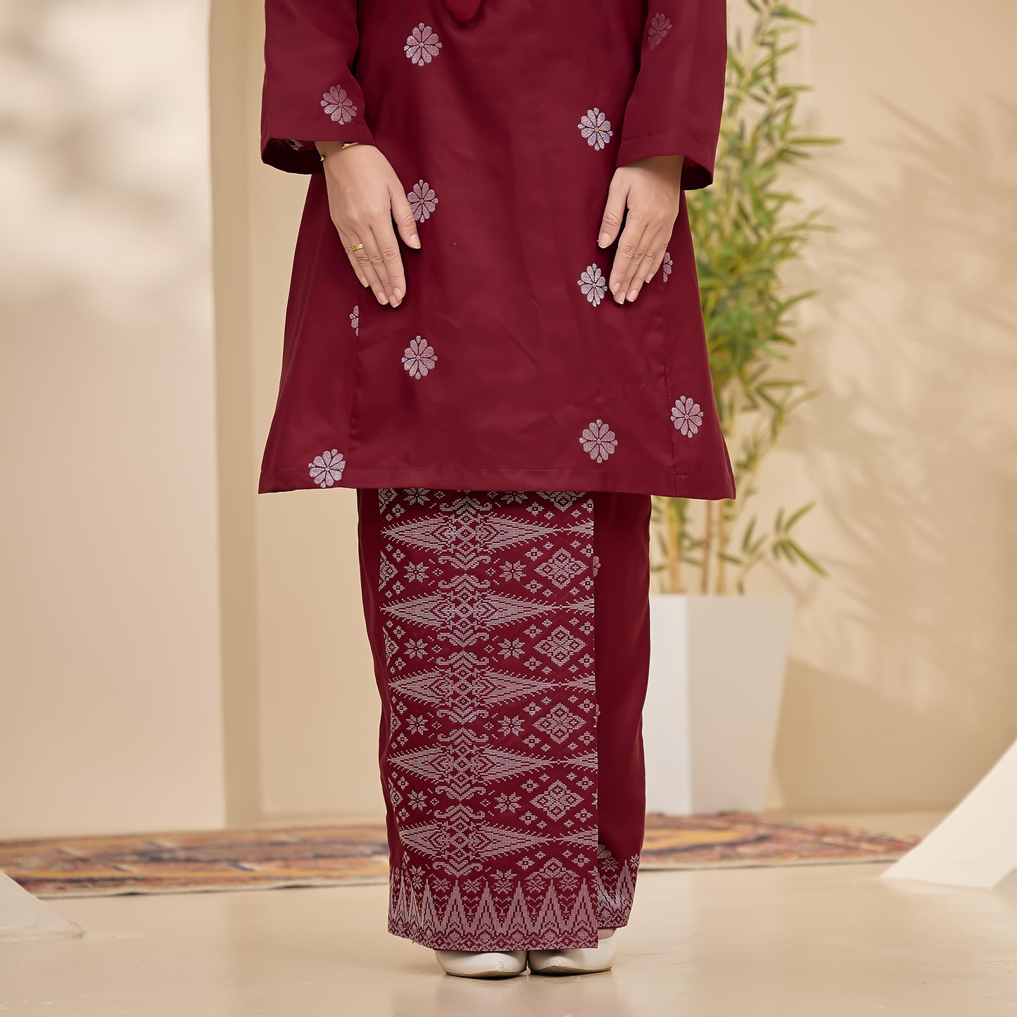 Ratna 2.0 Kurung