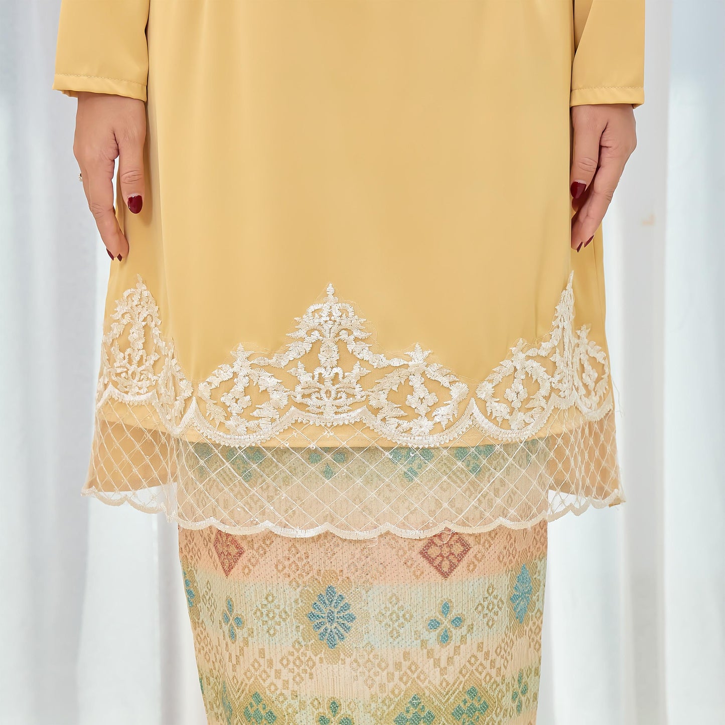 Ning Ayu Kurung