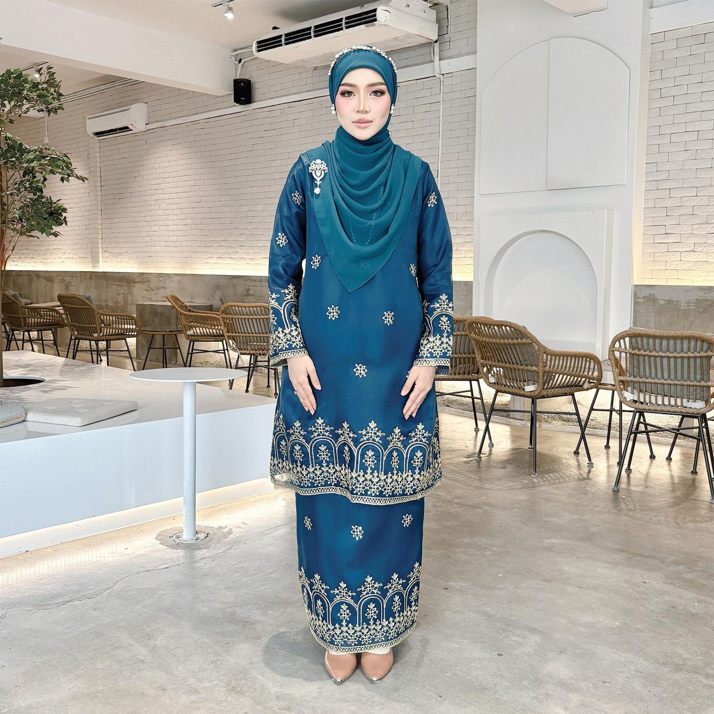 Lumiera Kurung