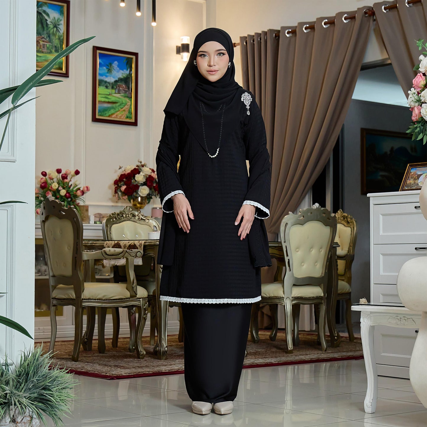 Alaira Kurung
