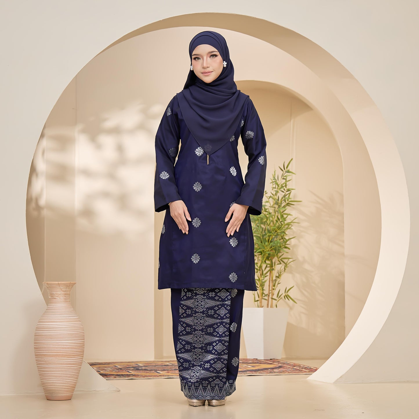 Ratna 2.0 Kurung