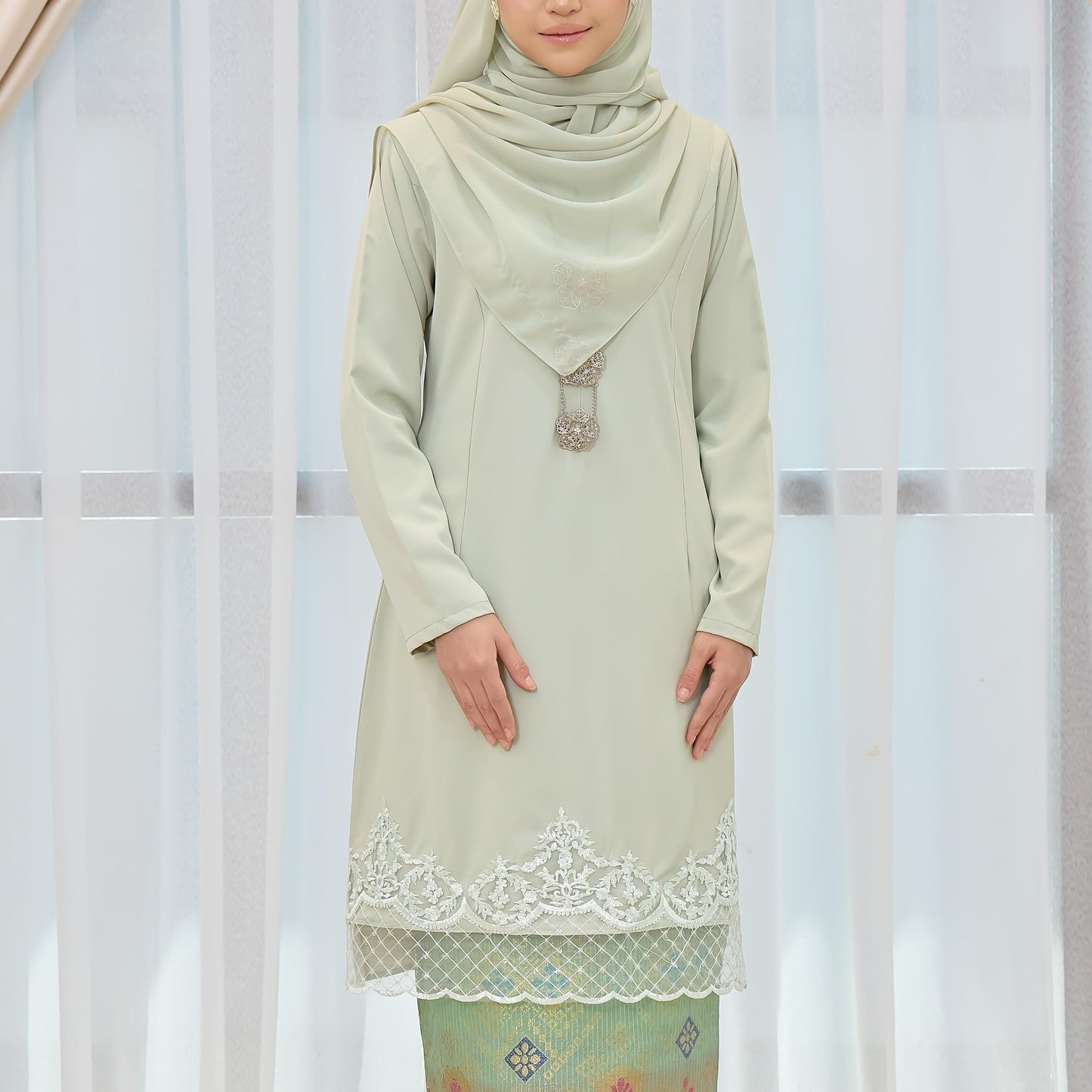 Ning Ayu Kurung