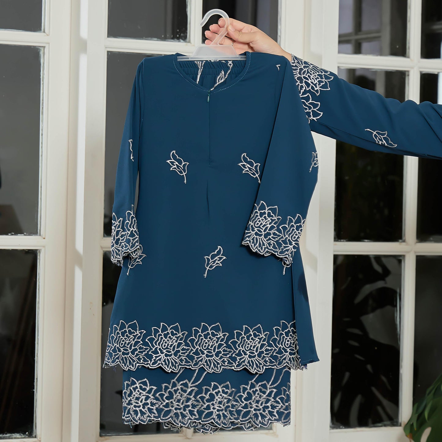 Lysandra Kids Kurung