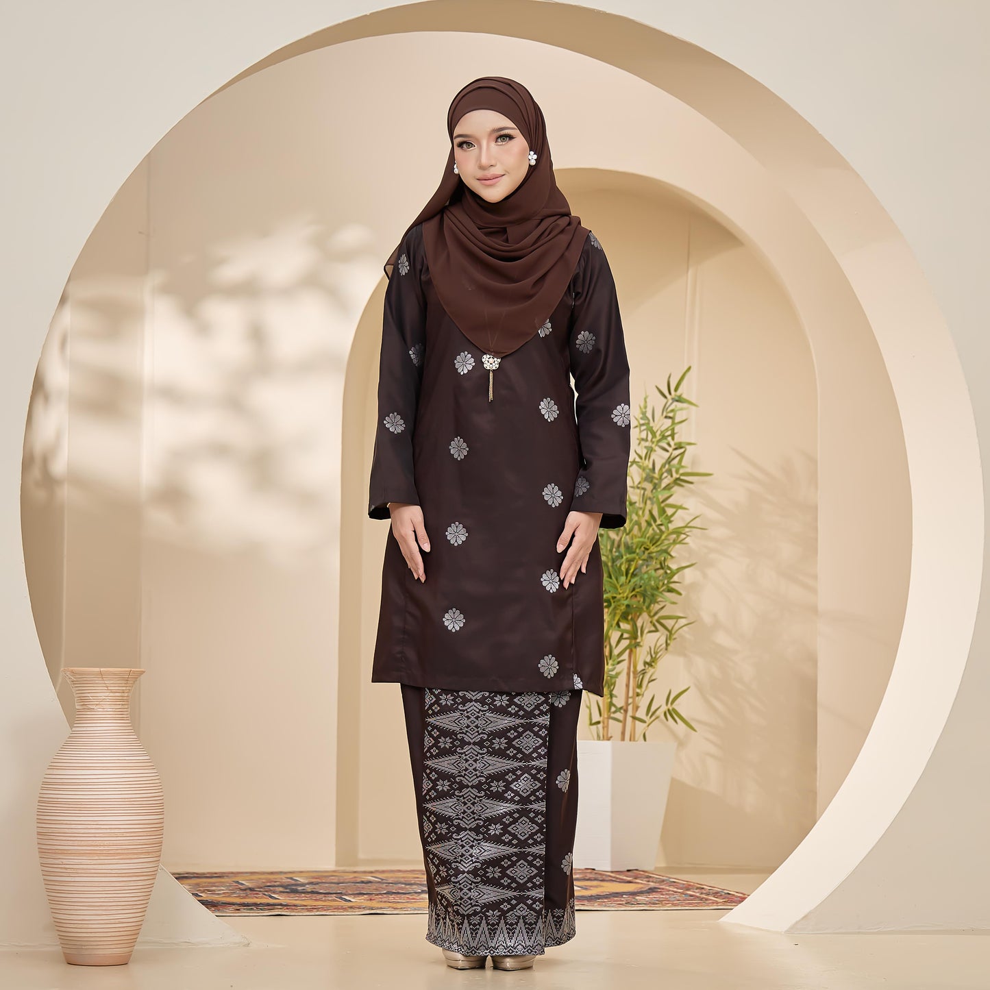 Ratna 2.0 Kurung