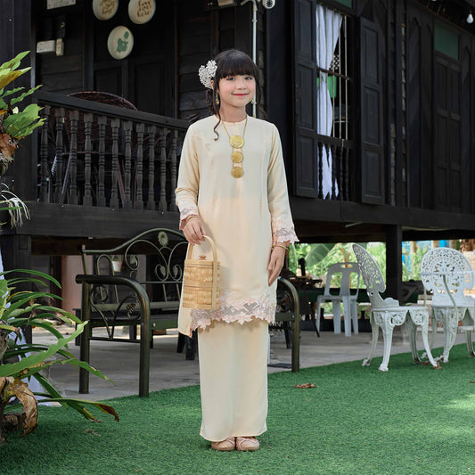 Che Salma Kids Kurung