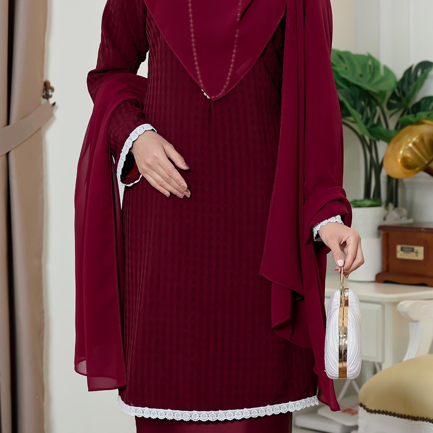 Alaira Kurung