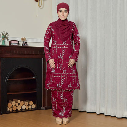 Velora Kurung
