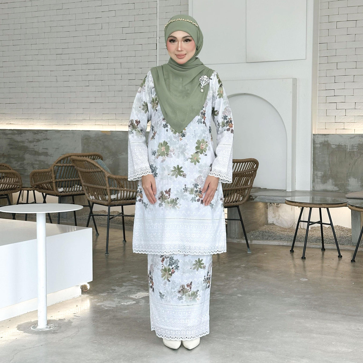 Hazwina Kurung