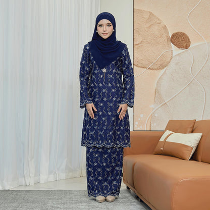 Daireen Kurung