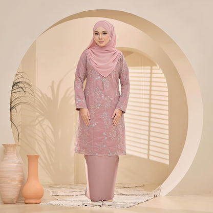 Bianca Kurung