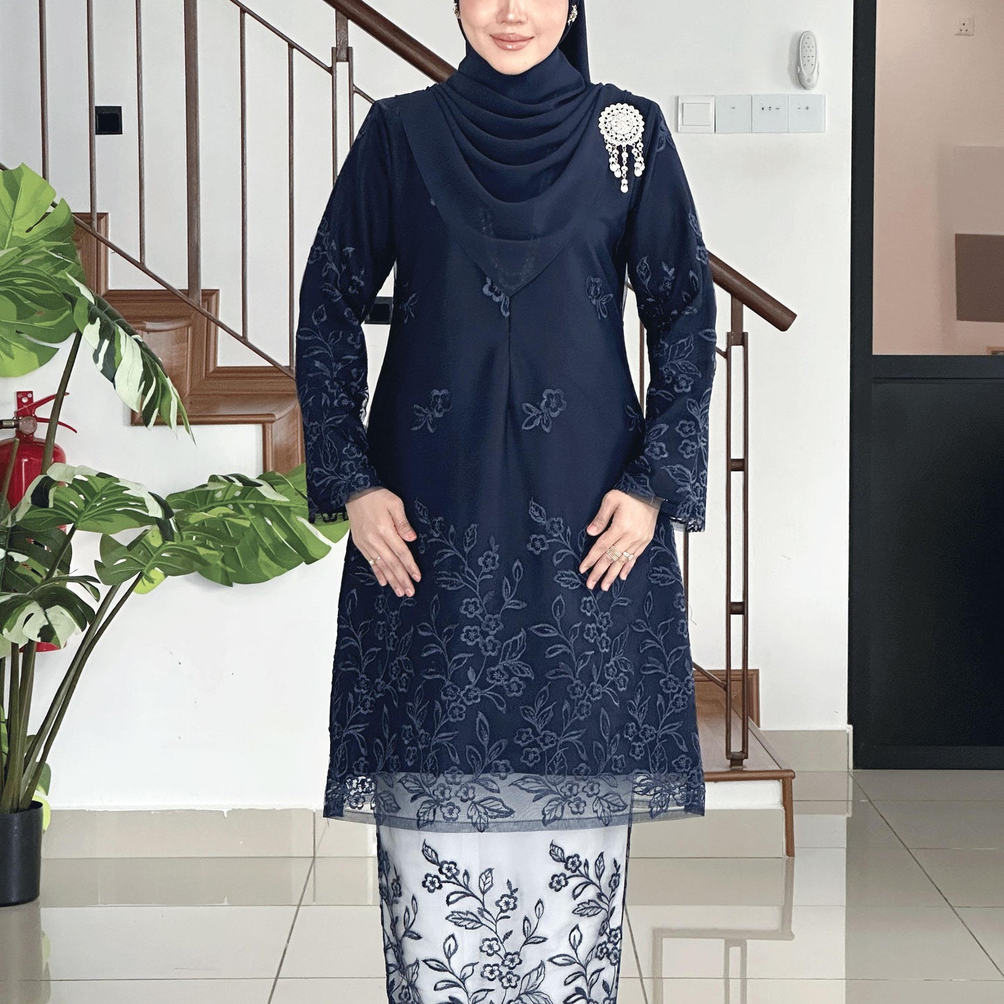 Dyana Kurung