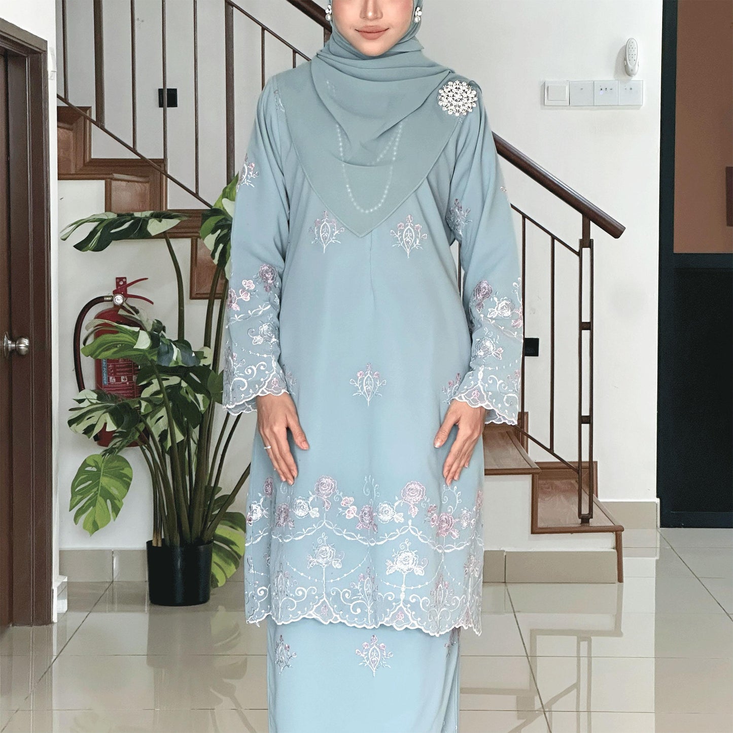 Ferra Kurung