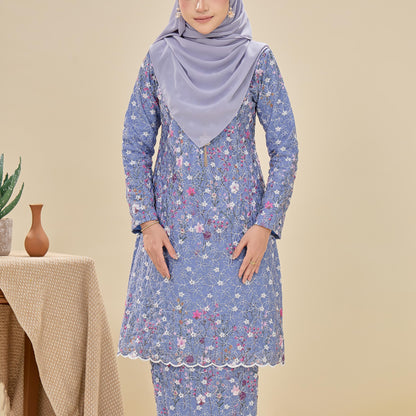 Laira Kurung