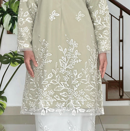 Amanda Kurung