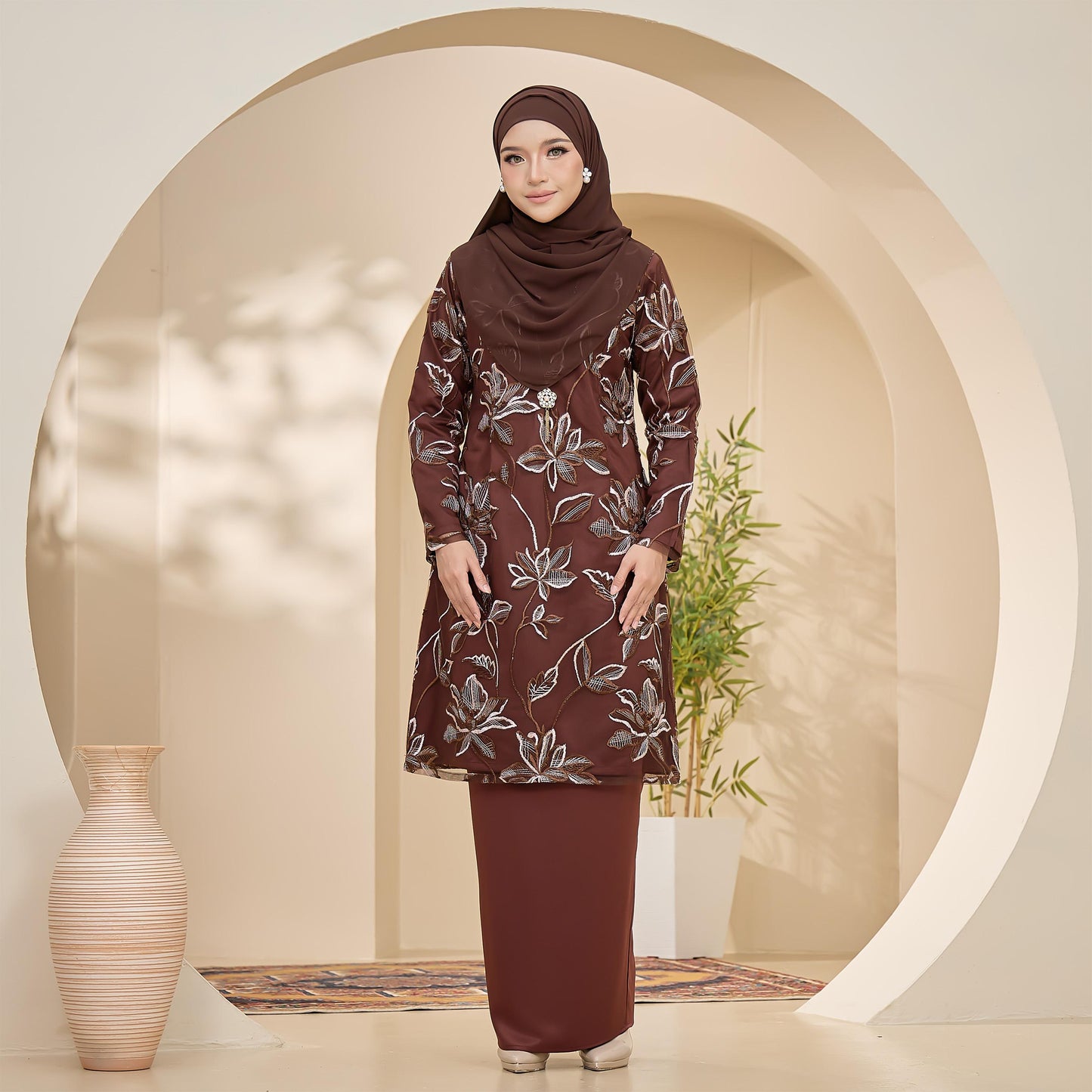 Caralyn Kurung