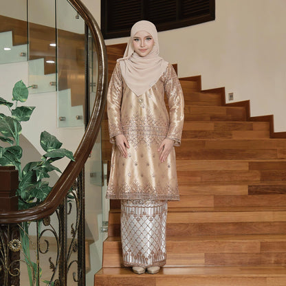 Laela Kurung